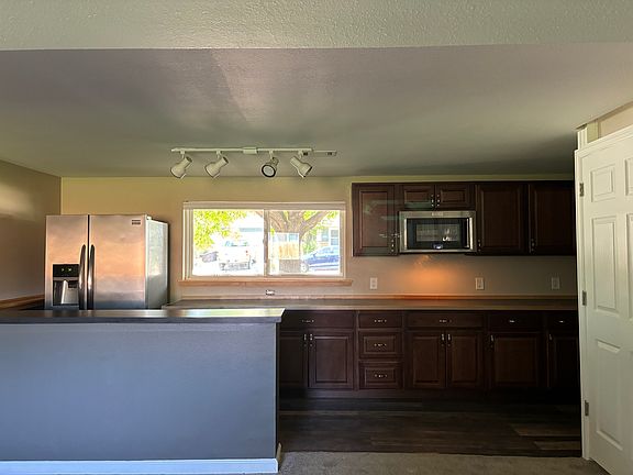 2nd image of 187 Olympus Cir
