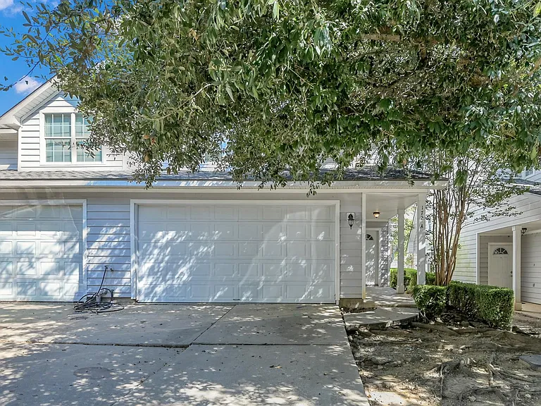 172 Binnacle Ct #A — Photo 1