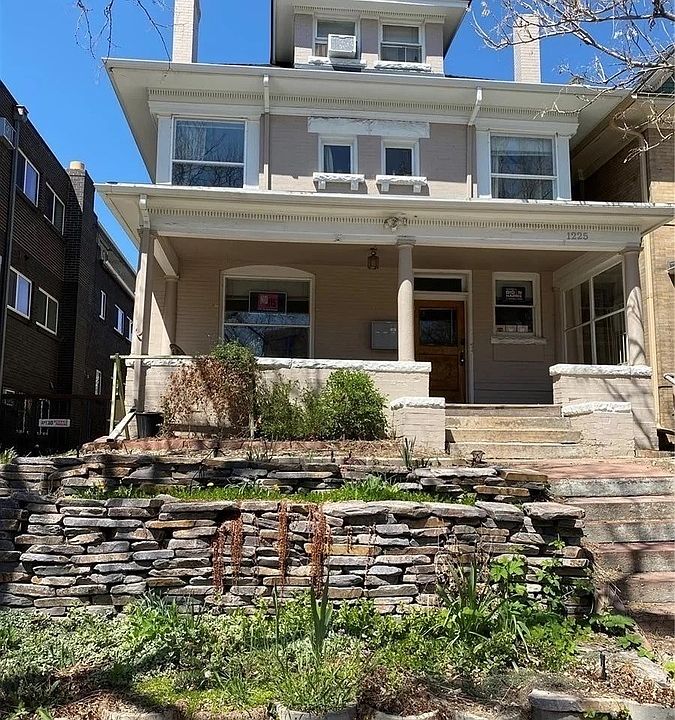 1st image of 1225 N Clarkson St #3
