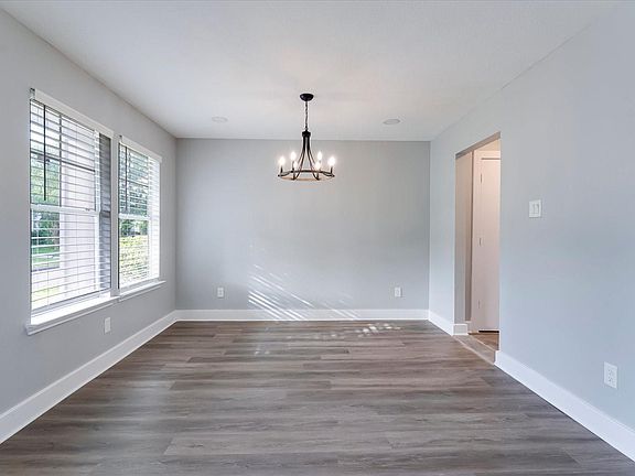 3rd image of 3819 W Traditions Ct