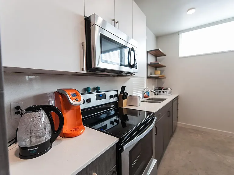 718 E 5th Ave #803 — Photo 4
