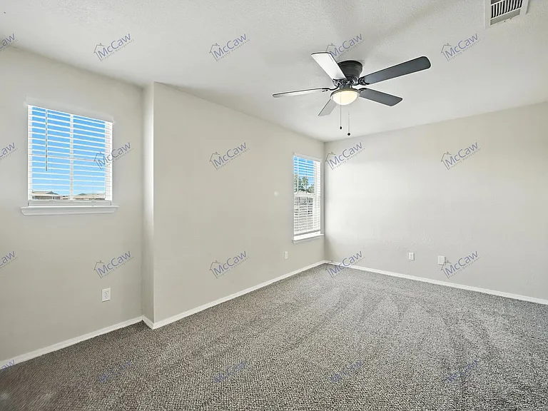 1317 Village Garden Dr — Photo 14