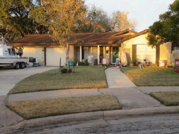 104 Esquire Pl, Victoria, TX 77901