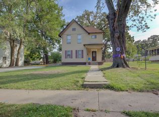 929 E 15th St #1/2, Davenport, IA