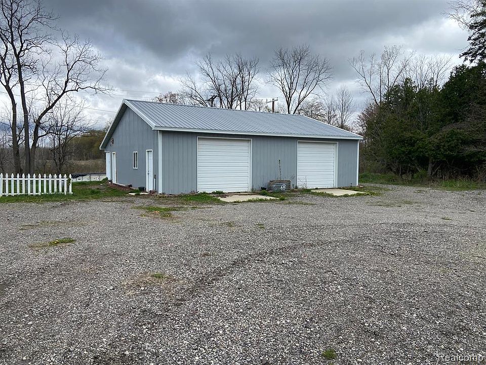 944 Garfield Rd, Fostoria, MI 48435 MLS 20230034593 Zillow