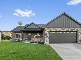 1912 Grieg Dr, Mount Horeb, WI 53572