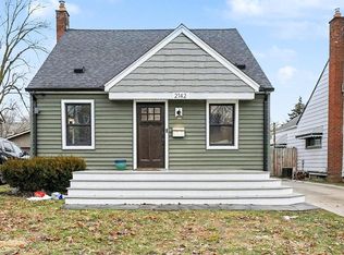 2142 Dorothea Rd, Berkley, MI 48072