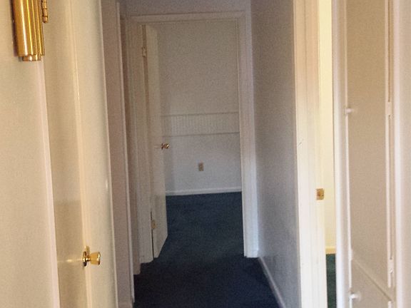4th image of 2817 S Willis St