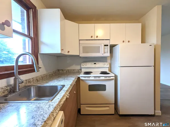 177 Homestead St APT G12, Manchester, CT 06042