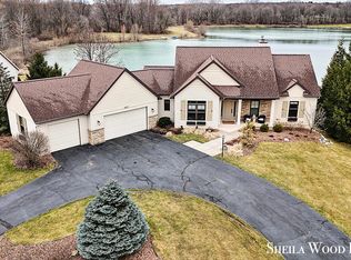 10077 Serenity Shores Dr NE, Rockford, MI 49341