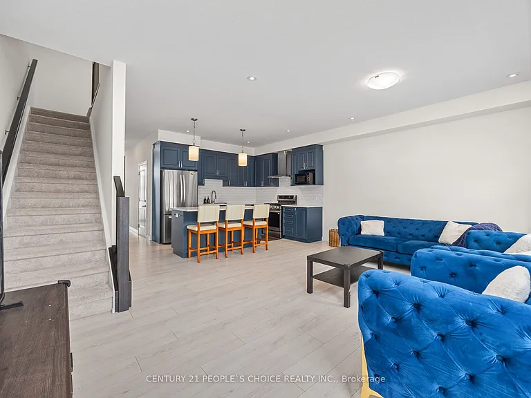 9 Queensbrook Cres — Photo 11