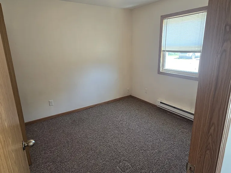 1204 Kristi Ln — Photo 6