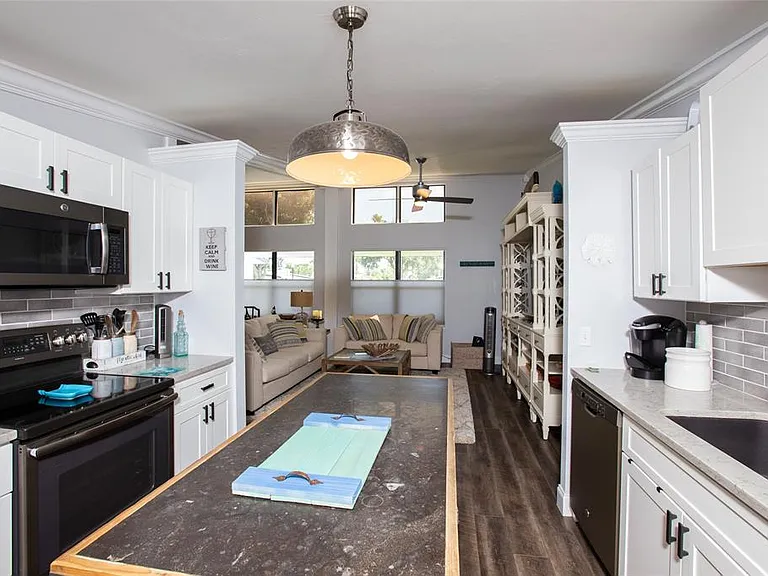 58 Sabal Cay Ct — Photo 16