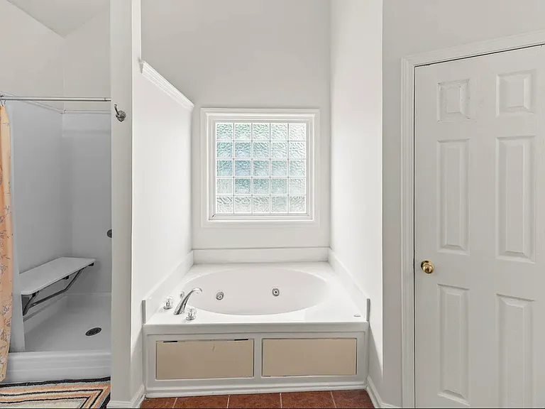 9693 Laurie Ave NW — Photo 9