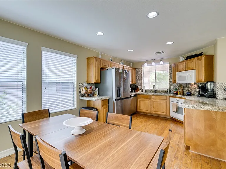2619 Begonia Valley Ave — Photo 20