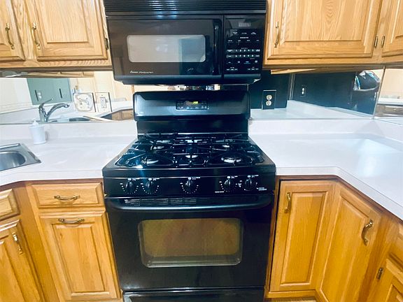 5th image of 1421 Brandywine Dr