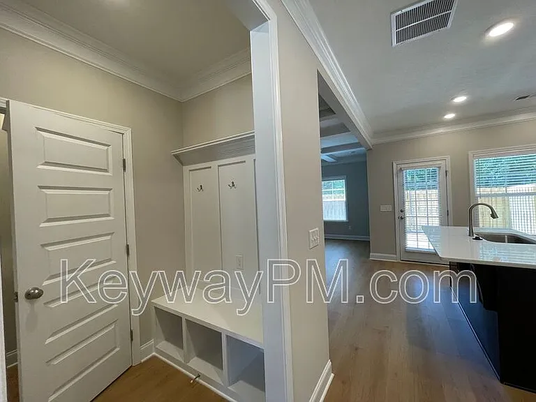 3089 Venetian Dr — Photo 5