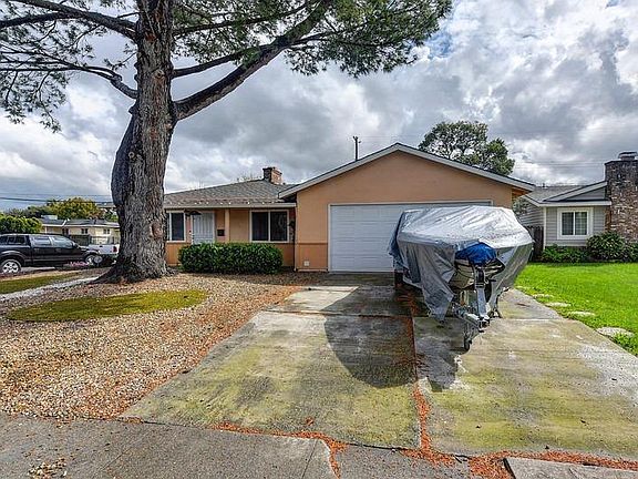 2nd image of 2360 51st Ave