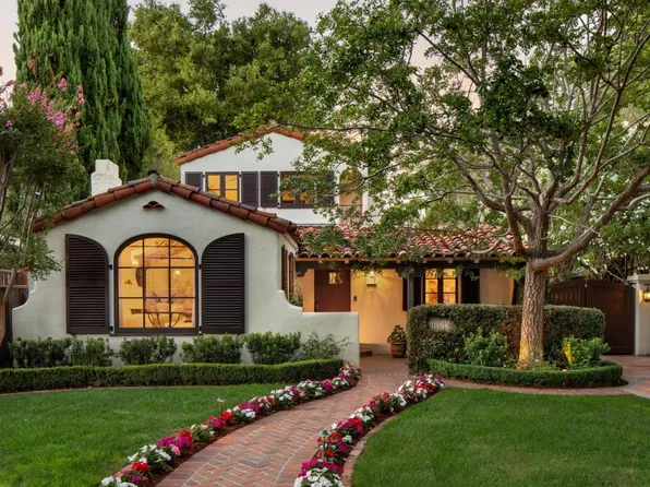 1125 Guinda St, Palo Alto, CA 94301
