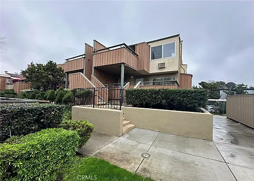 1001 W Stevens Ave Photo 1