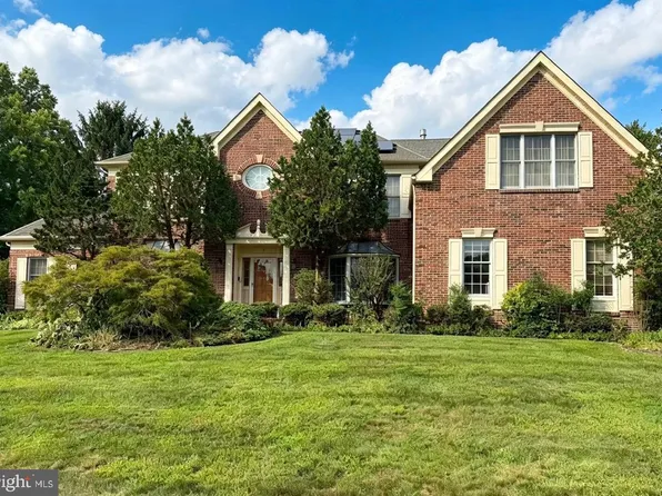 1 Chesapeake Ct, Princeton Junction, NJ 08550