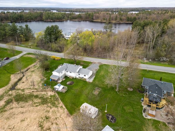 5426 Battersea Rd, South Frontenac, ON K0H 1H0