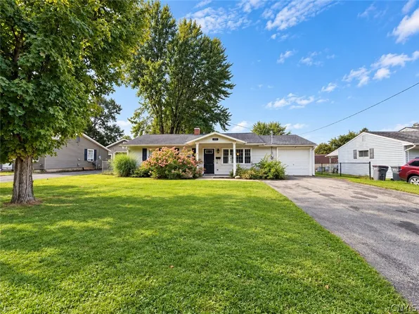 1115 Cedarbrook Dr, Rome, NY 13440