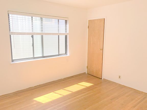 3rd image of 47 San Miguel Ave
