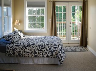 54 Sheridan St APT 3, Portland, ME 04101