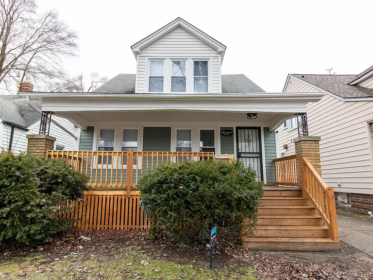 18142 Riopelle St #A — Photo 2