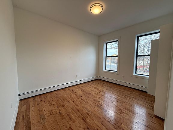5th image of 168 Clinton Ave APT 5