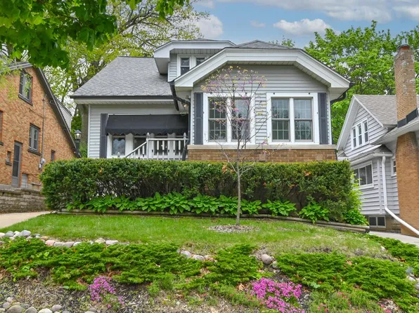 1925 North 68th STREET, Wauwatosa, WI 53213