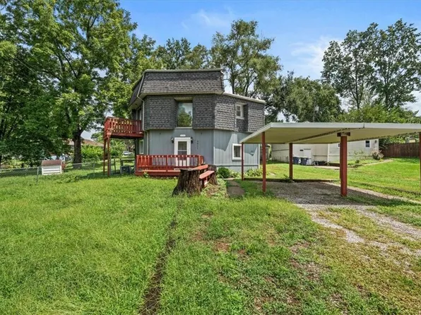 4011 & 4013 N Jackson Ave, Kansas City, MO 64117