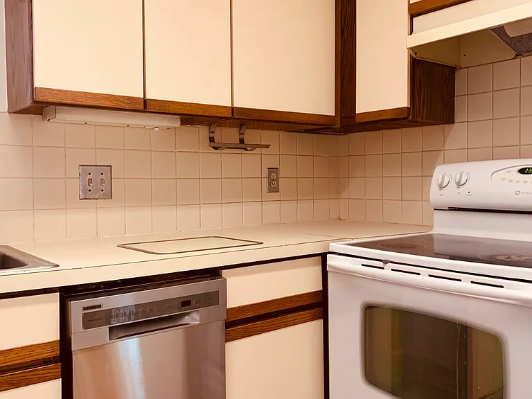 102 Gainsborough St #6 — Photo 5
