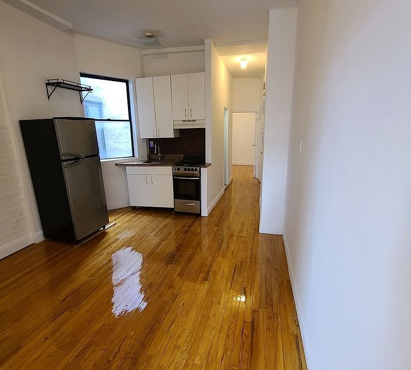 1st image of 611 E 11th St APT 7