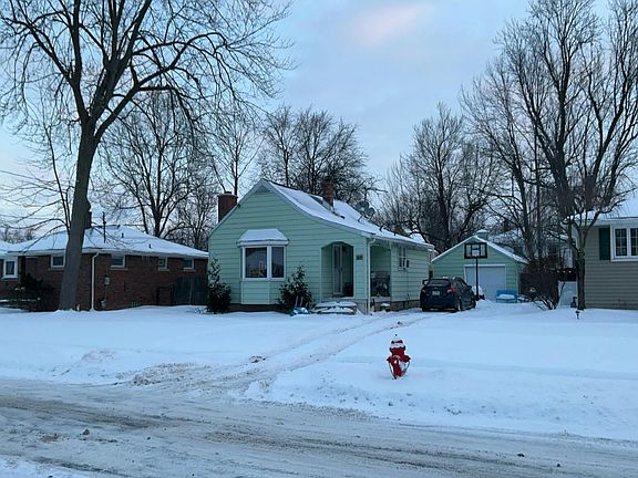 2nd image of 39 Klinger Ave