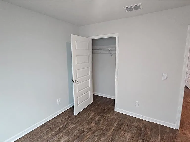 511 Autumns Wood Cir W — Photo 14