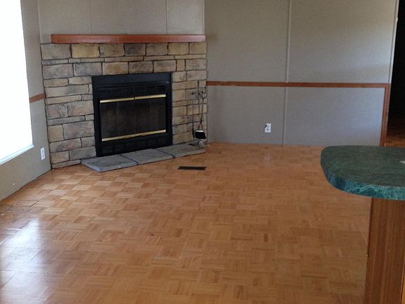 Livingroom with fireplace