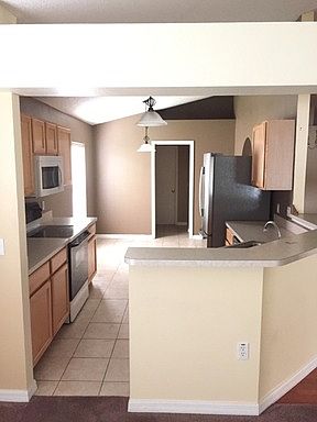 4th image of 277 Regal Downs Cir