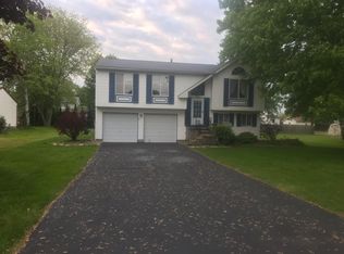 1240 Salt Springs Rd, Warren, OH 44481