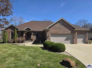 8300 Crimson Ct, Terre Haute, IN 47802
