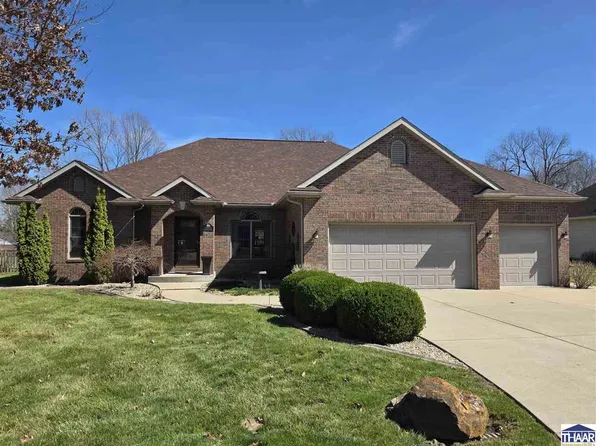 8300 Crimson Ct, Terre Haute, IN 47802