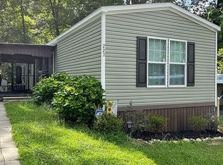 500 Webster Rd #227, Auburn, AL 36832