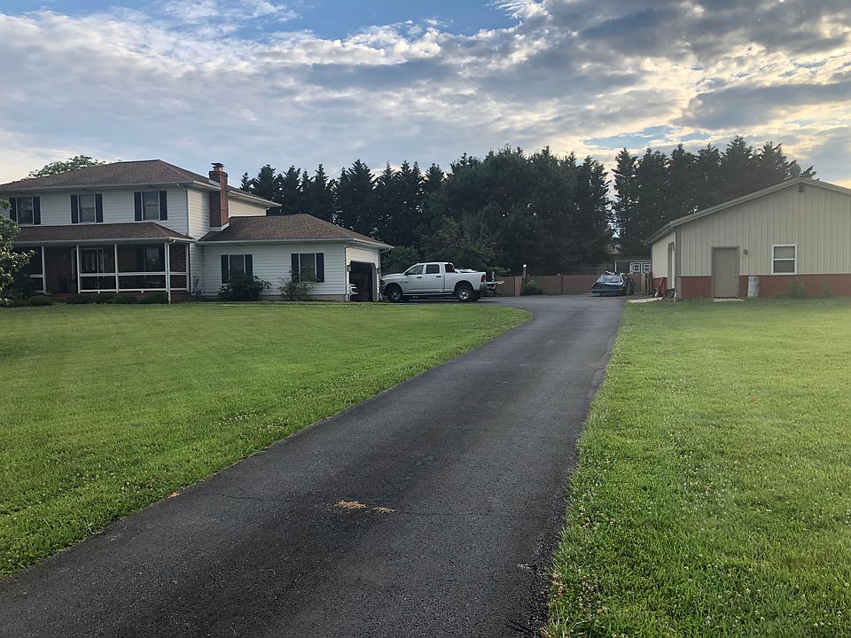 1st image of 421 Hope Dr