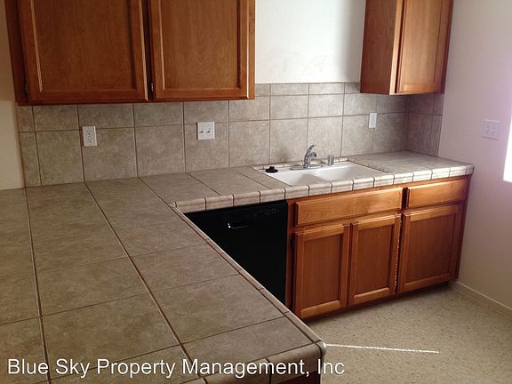 4th image of 2107 W Lark Ave