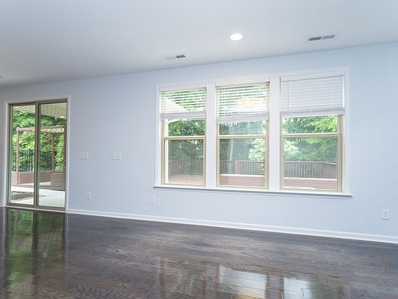 5th image of 4329 Hunton Dale Rd NW