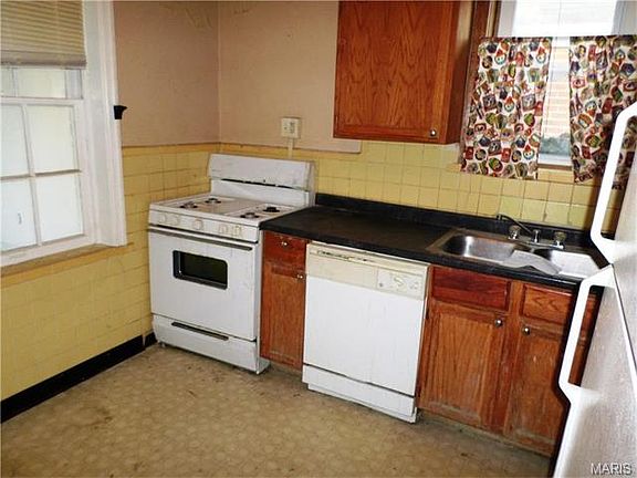 3rd image of 6917 Alberici Ave