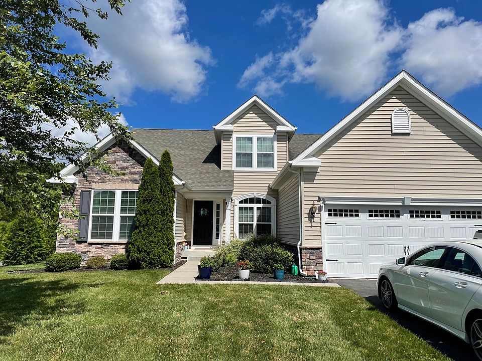 1st image of 29713 Vincent Village Dr