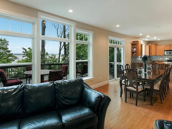 5th image of 10211 Council Oak Dr