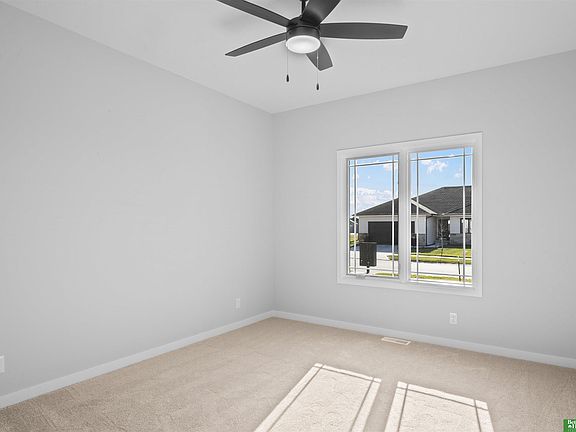 5th image of 20934 Ellison Ave